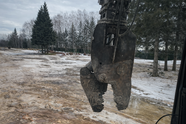 Расчистка и выравнивание участка